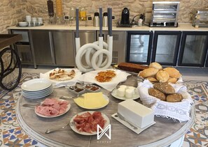 Buffet breakfast