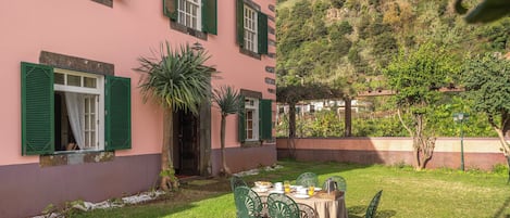 Garden and view to the property