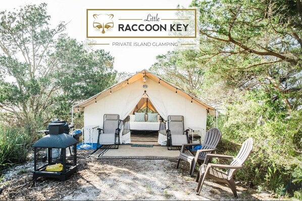 Escape to Little Raccoon Key, a private island paradise. Enjoy luxury glamping, waterfront views, exclusive adventures, and premium amenities. Ideal for couples, families, and nature lovers.