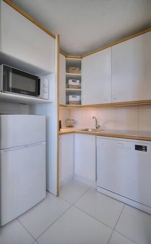 Kitchen -Living Room