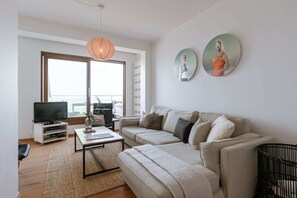 living room with access to terrace