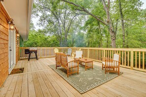 Deck | Outdoor Seating | Pellet Grill | Pellets Not Provided