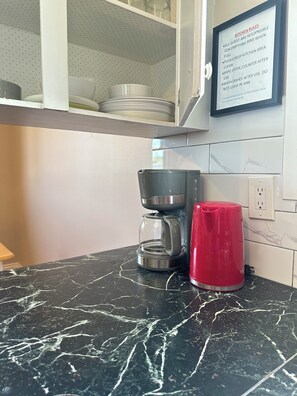 Kaffe och/eller kaffebryggare