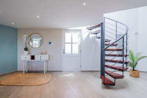 Access to the 2nd level