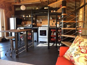2nd floor living area