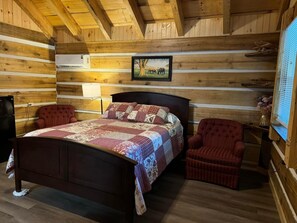 Queen bed
