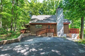 Three Little Bears' exterior
