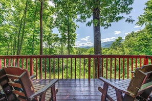 Three Little Bears' relaxing decks with views