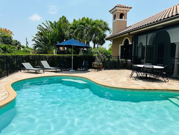 Pool