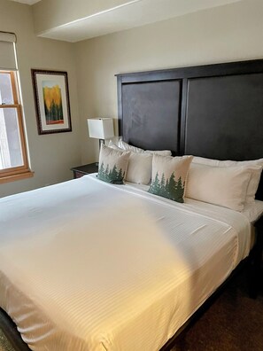 Master King bedroom