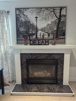 Beautiful fireplace where you can dream!
