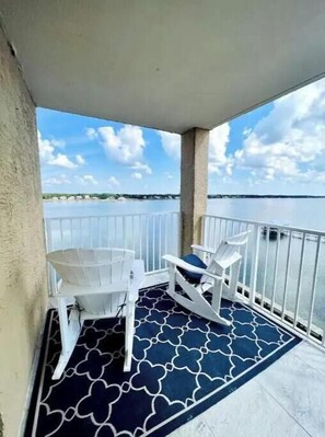 Living room and all bedrooms have balcony access and water views! 