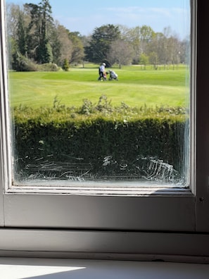 La vue sur le golf de Cornouaille...