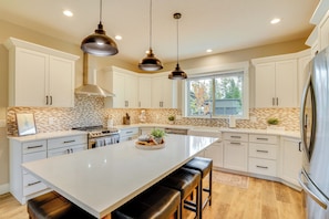 Kitchen | Cooking Basics | Drip & Single-Serve Coffee Makers