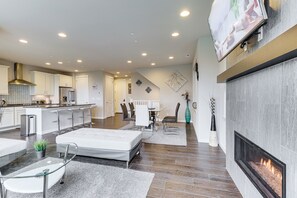 Living Space | Central Air Conditioning & Heating | Main Level