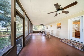 Oversized screened patio