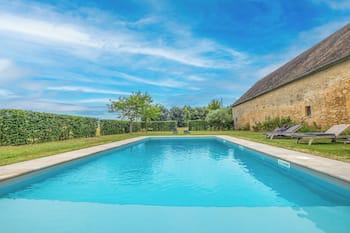 Country House 'La Bourgeoisie' with Private Pool, Private Terrace and Wi-Fi
