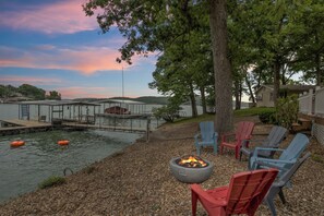 Campfire stories, smores and so much more, available to you and your guests lakeside as you watch the beautiful Lake of the Ozarks sunsets.