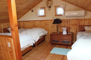 Hollyhock's bedroom/spacious bedroom. 24-hour ventilation