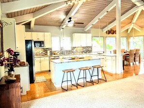 Enjoy making meals together in the large, fully-stocked and equipped kitchen