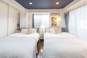 Bedroom: 2 double beds (maximum 4 people)