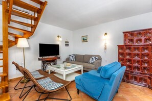 Living room 1