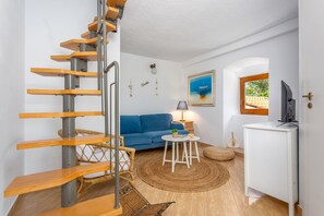 Living room 2