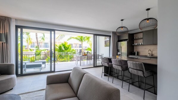Vacation Rental Caribbean Apartment with Pool Access New Construction, Photo 3