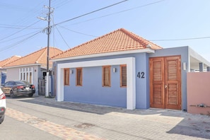 Centrally Located Cozy 3-bedroom Vacation Rental Home in the Caribbean, Photo 23