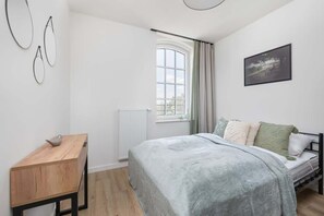 Bedroom with a double bed.