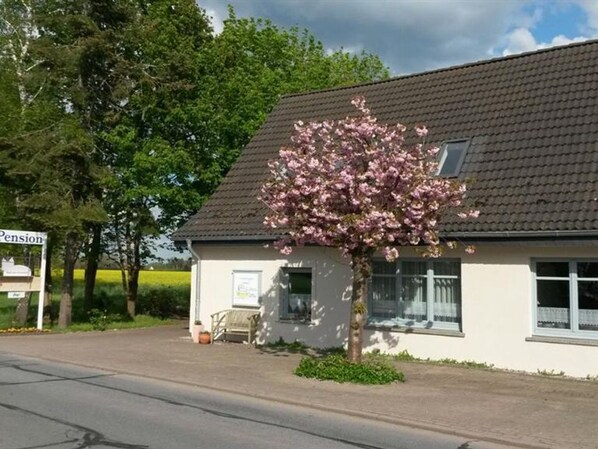 Pension "Bett am Kornfeld"
