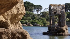 5 minutes à  pieds de la plage de Saint Guirec