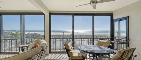Amazing Penthouse Views! - Beautiful panaramic views from this 5th floor, corner unit.