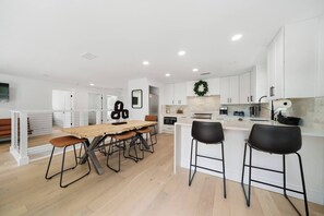 Fully Equipped Kitchen and dining area for All Your Needs