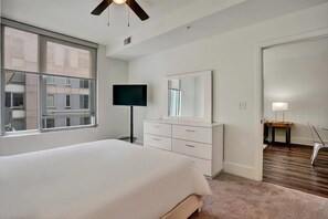 Buckhead Atlanta 1 Bedroom Fitness Center