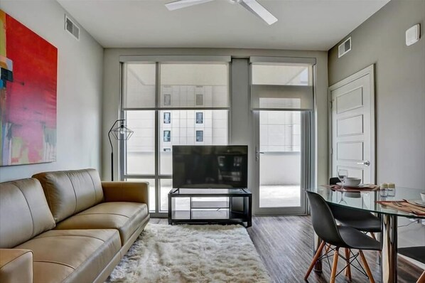 Buckhead Atlanta 1 Bedroom Living Room
