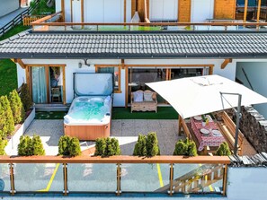 Bain à remous extérieur