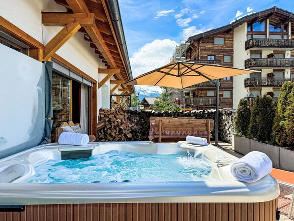 Bain à remous extérieur