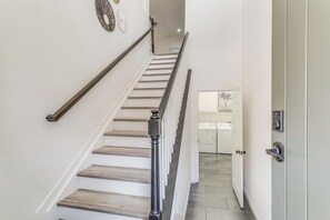 Unit Access | Washer/Dryer | 1st Floor