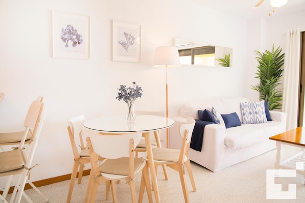 Living-dining room