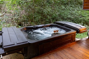 Bain à remous extérieur
