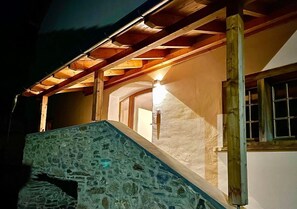 The private entrance to casa M