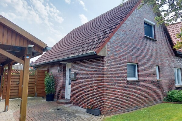 Holiday Home Exterior [summer]