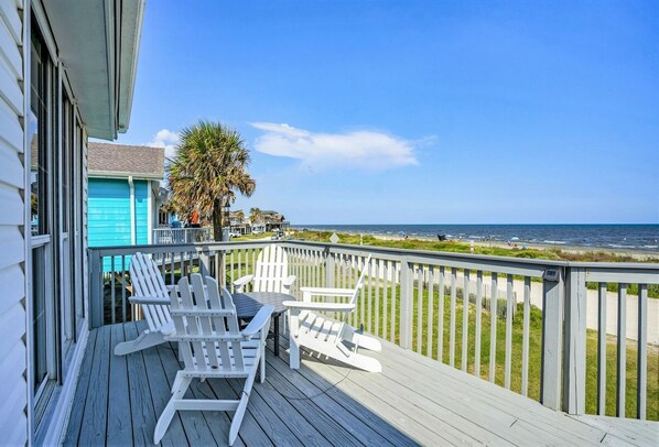 Gather and make memories on your spacious front porch!