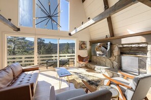 Living Room with mountain views
