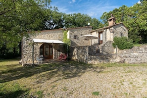 Building Exterior, Garden, Main Entrance, Outdoor, Summer