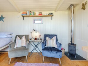 Living area | Little Puffins - Blegberry Farm, Hartland