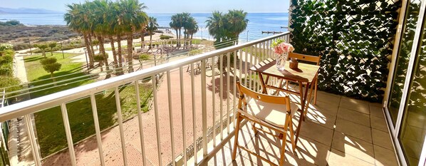 ‘Spectacular terrace with stunning sea views, equipped with outdoor furniture so you can enjoy the surroundings to the fullest. Perfect for starting the day with breakfast facing the horizon or relaxing with a magical dinner at sunset.