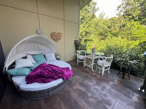 Day bed