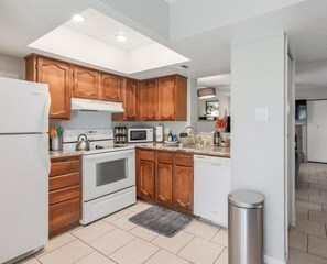 Fully equipped kitchen with all the essentials plus dishwasher
